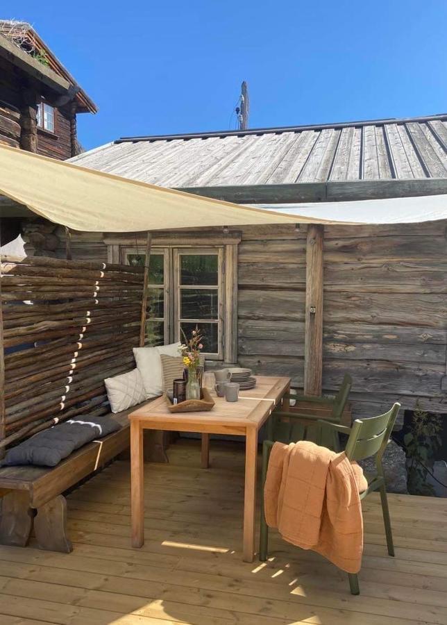 Sauefjoset - Idyllisk Gardstun Fra 1800-Tallet Skjåk Dış mekan fotoğraf
